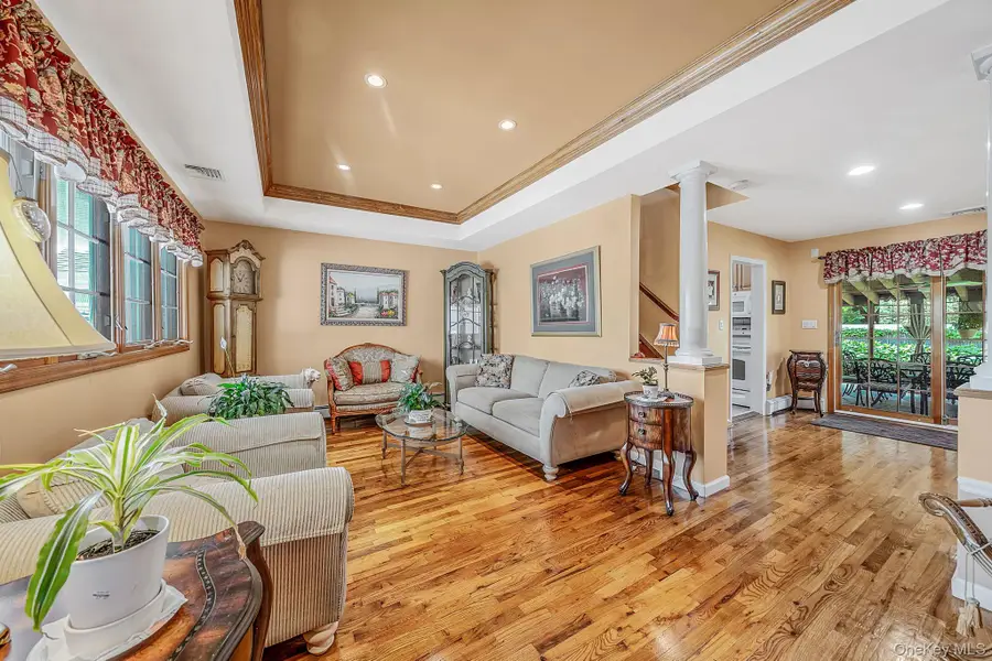 3720 Farmedge Court, Bethpage, NY 11714 - #2