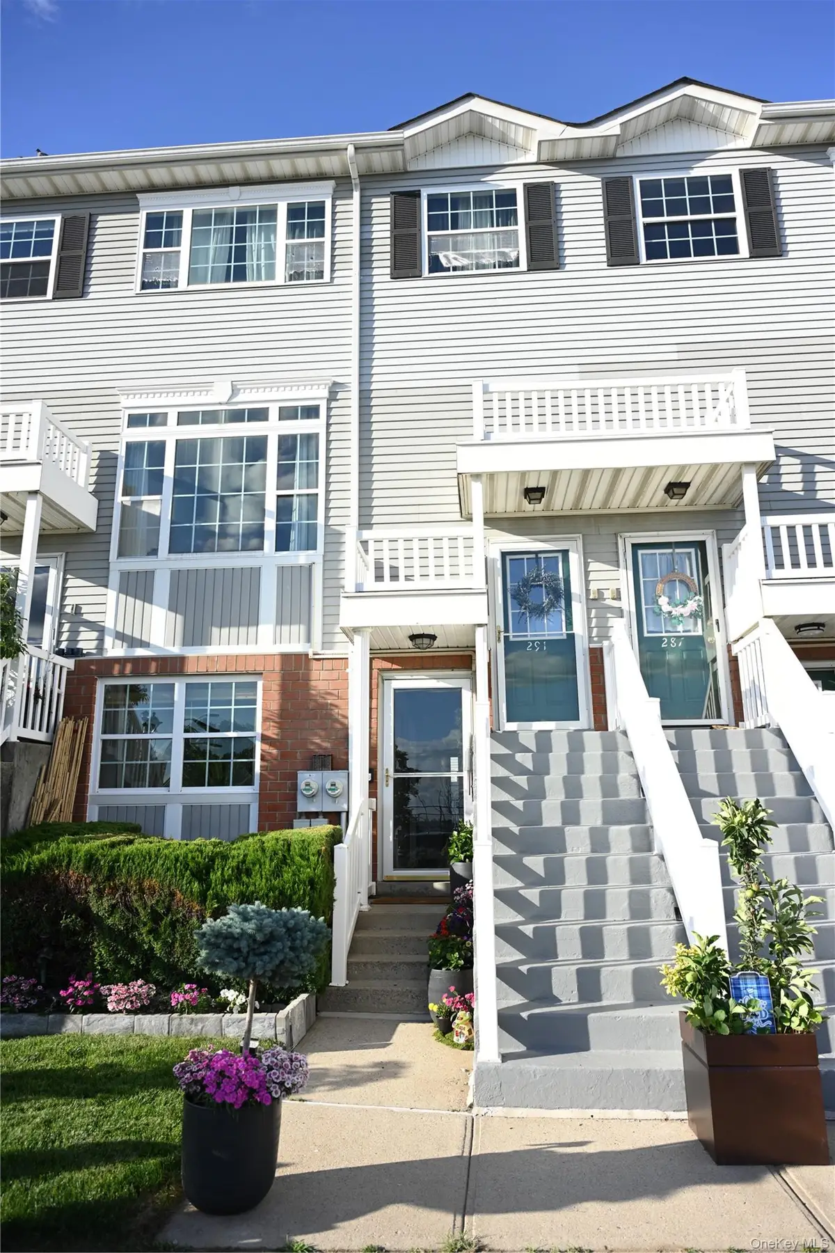 291 Surf Drive #214B, Bronx, NY 10473 - #1