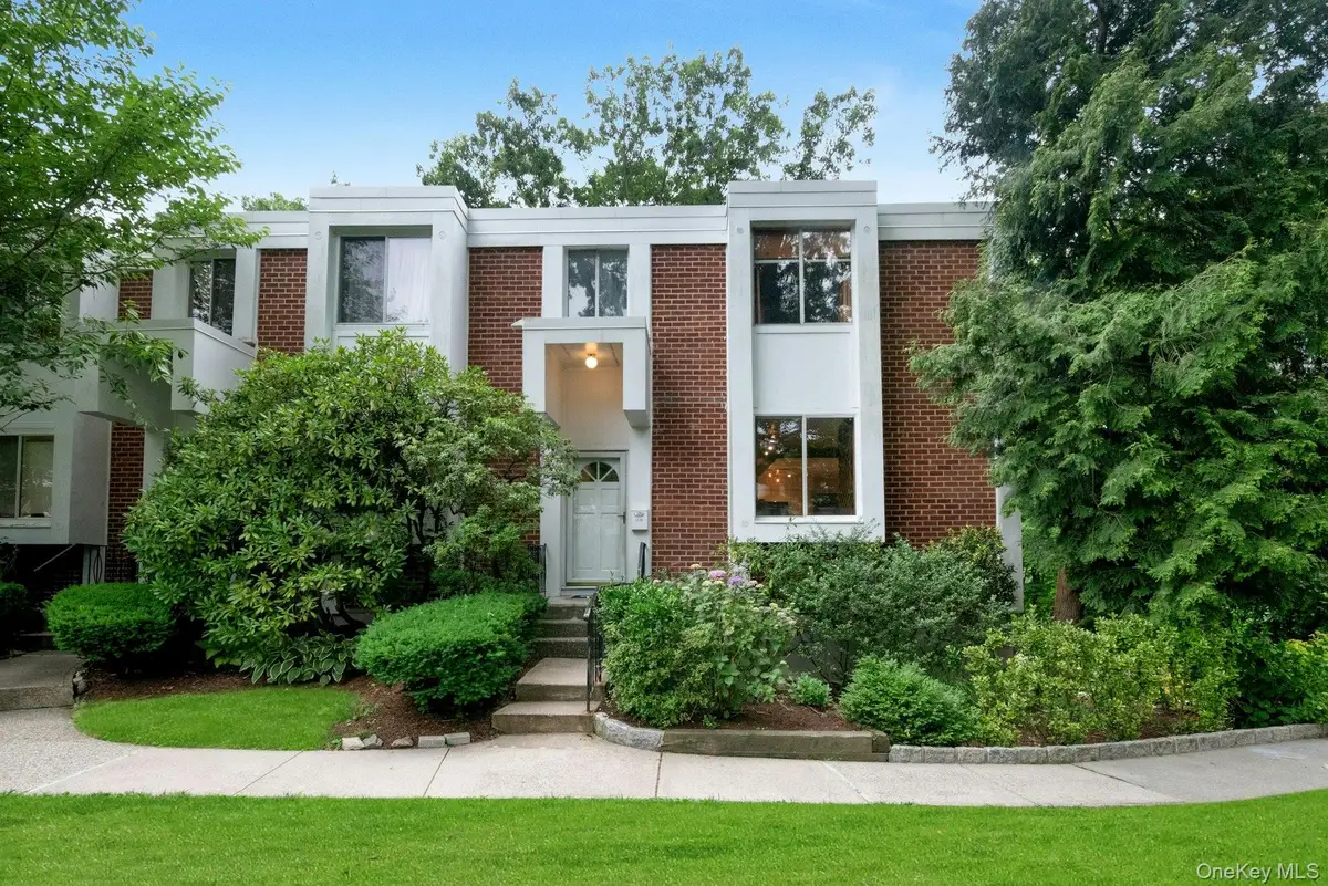 1118 Colony Drive, Hartsdale, NY 10530 - #1