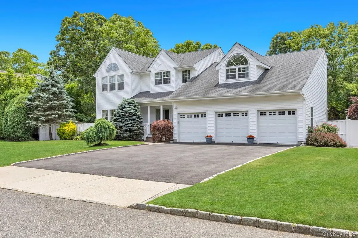 6 Hancock Court, South Setauket, NY 11720 - #1