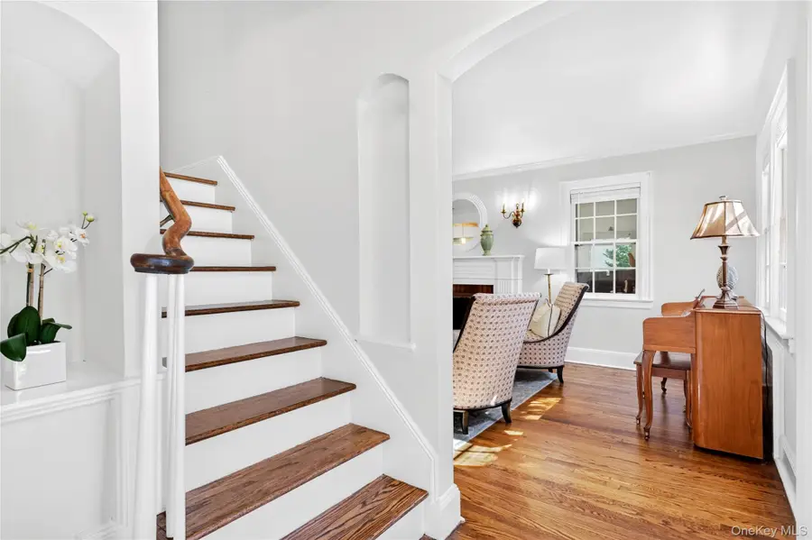 23 Foster Avenue, Malverne, NY 11565 - #3