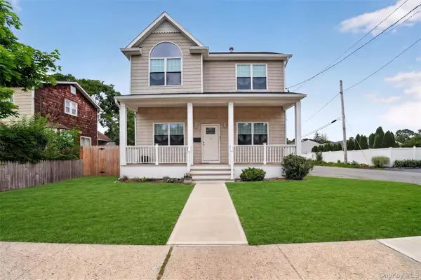 26 Richard Avenue, Islip Terrace, NY 11752