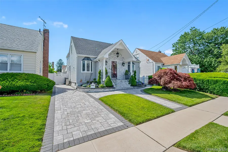 77 Grand Street, Elmont, NY 11003 - #2