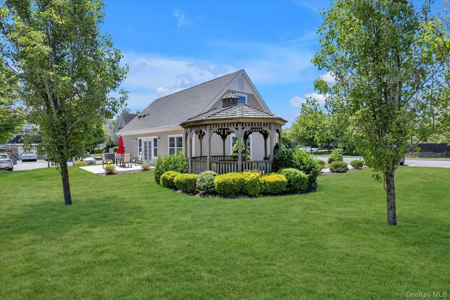 160 Christine Drive, Dix Hills, NY 11746 - #2