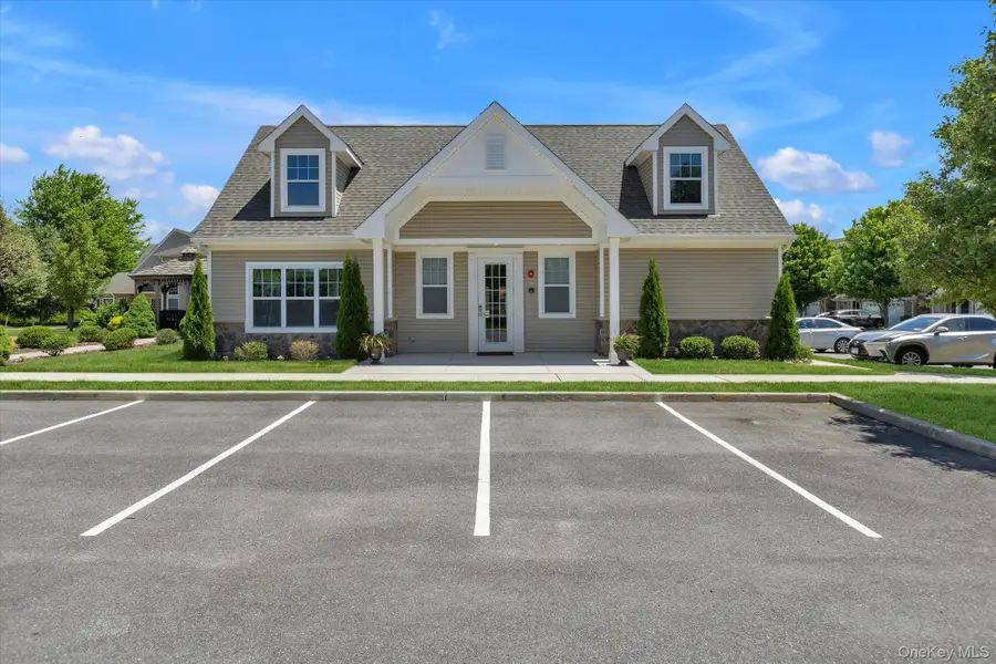 160 Christine Drive, Dix Hills, NY 11746 - #3