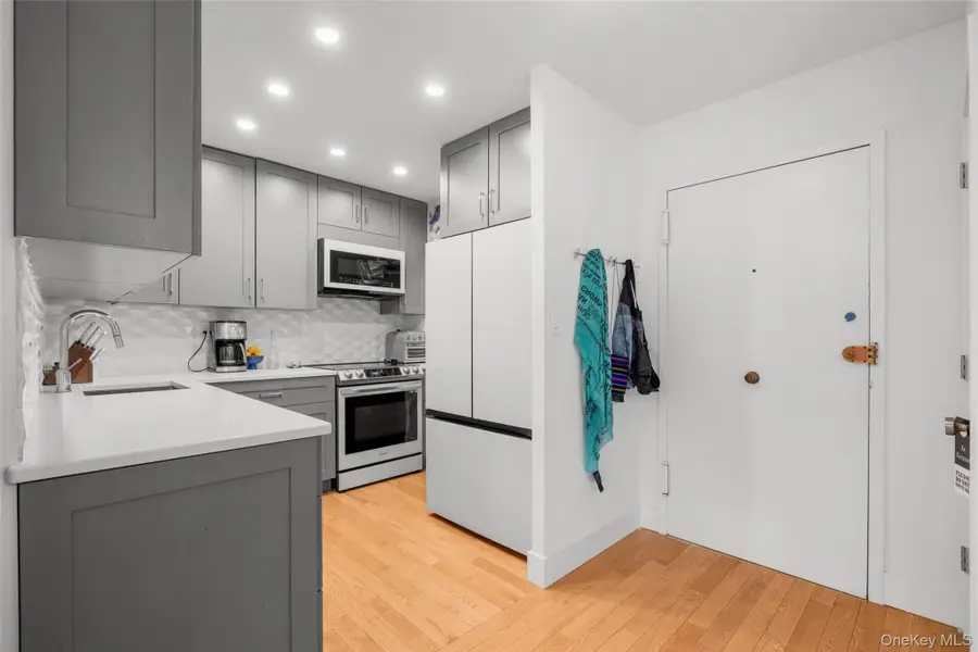 20 Old Mamaroneck Road #7G, White Plains, NY 10605 - #3
