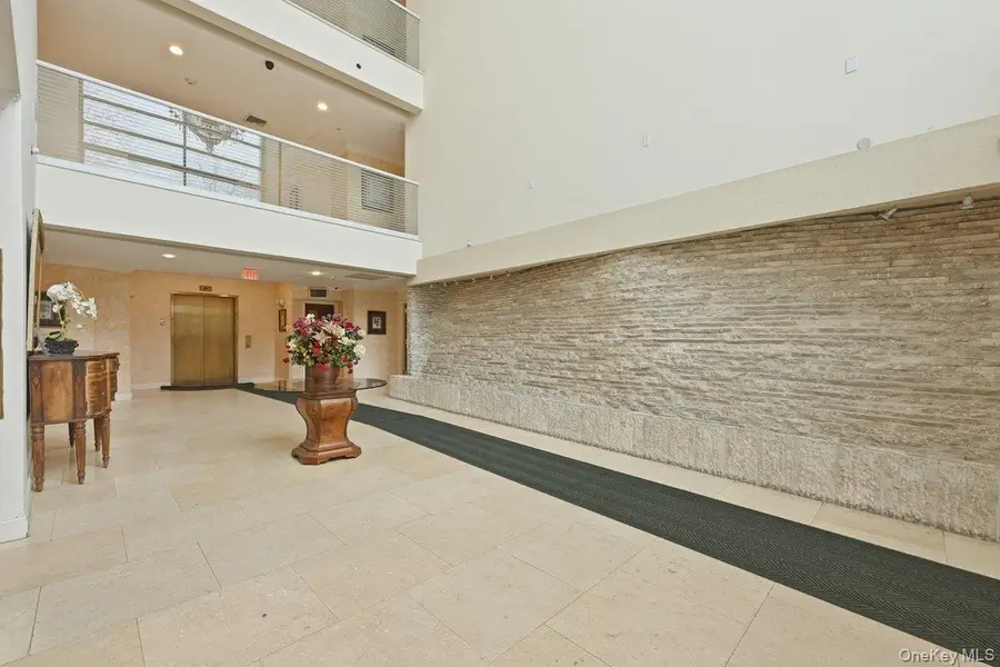 171 Great Neck Road #4L, Great Neck, NY 11023 - #2