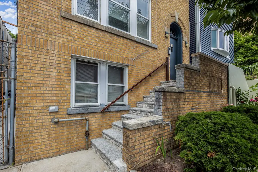 721 E 242nd Street, Bronx, NY 10470 - #2