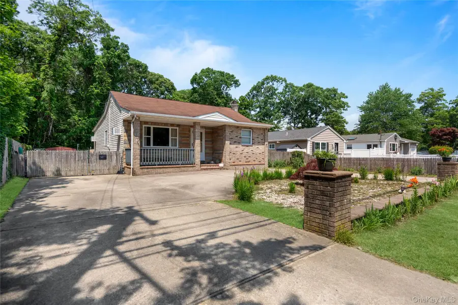 32 Juniper Avenue, Patchogue, NY 11772 - #2