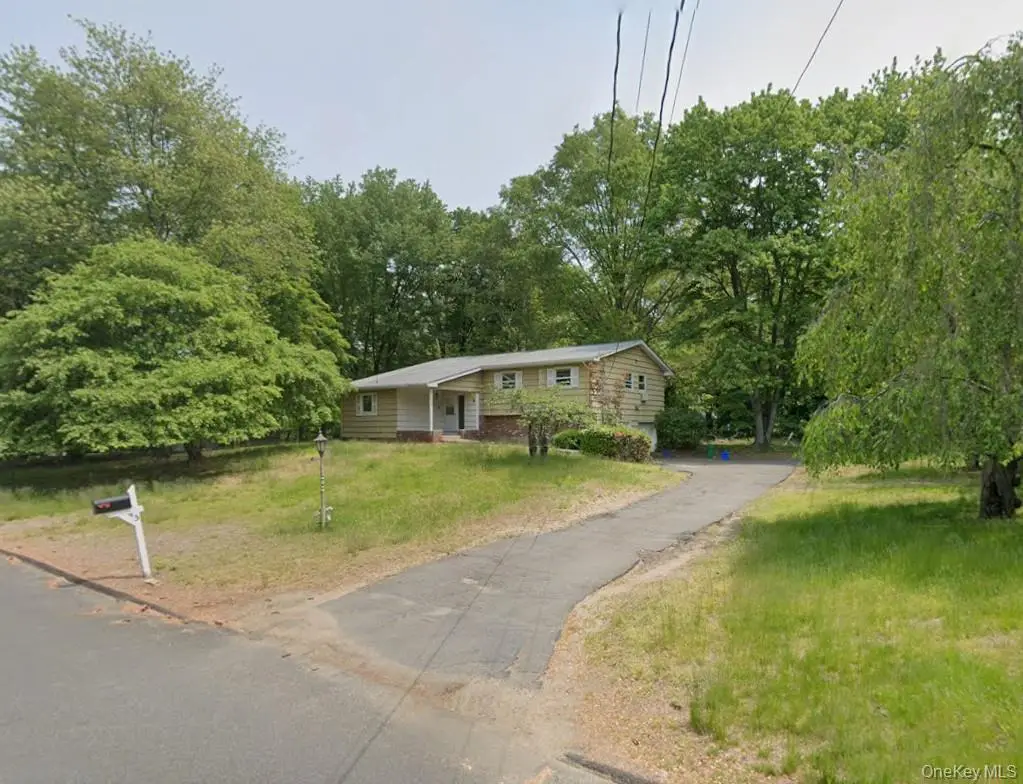 5 Flamingo Lane, Spring Valley, NY 10977 - #1
