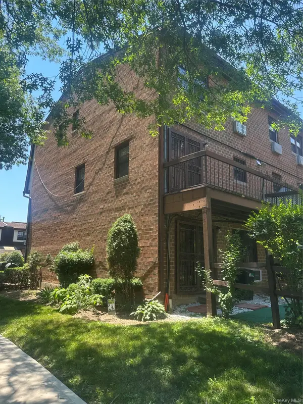 120-25 Ketch Court, College Point, NY 11356