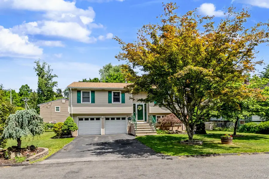 3 Van Wardt Place, Tappan, NY 10983 - #2