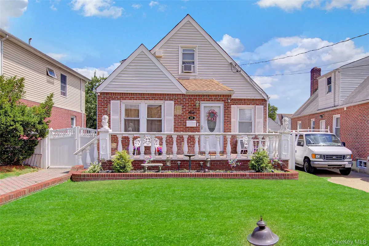 20 Law Street, North Valley Stream, NY 11580 - #1