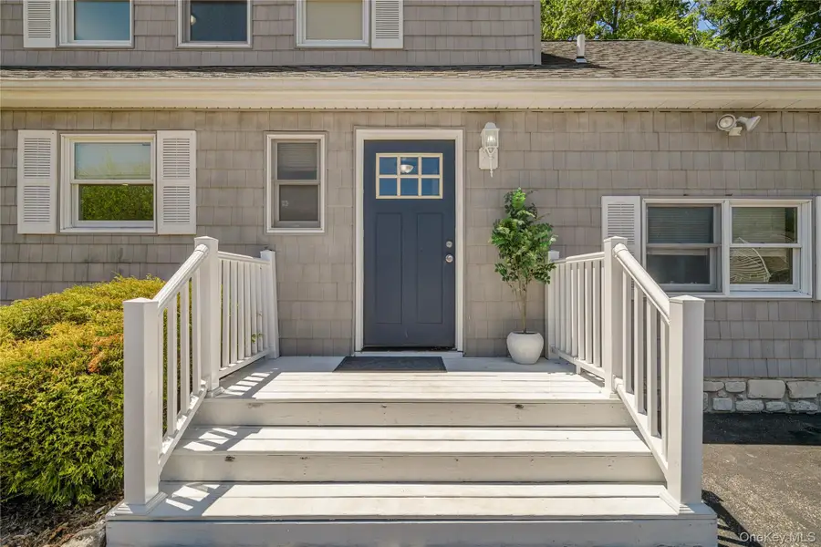 26 Bellwood Avenue, South Setauket, NY 11720 - #2