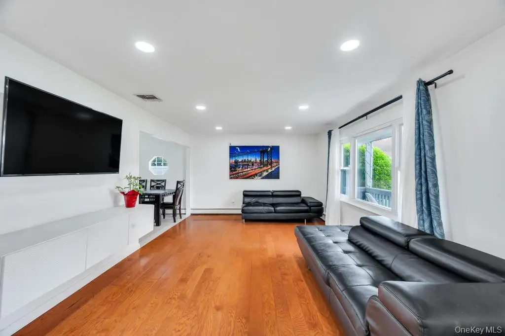 32 Beverly Street, Islip, NY 11751 - #1