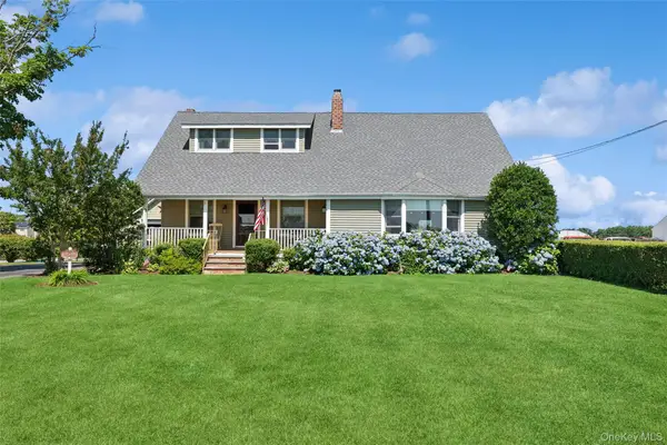 10415 Oregon Road, Cutchogue, NY 11935