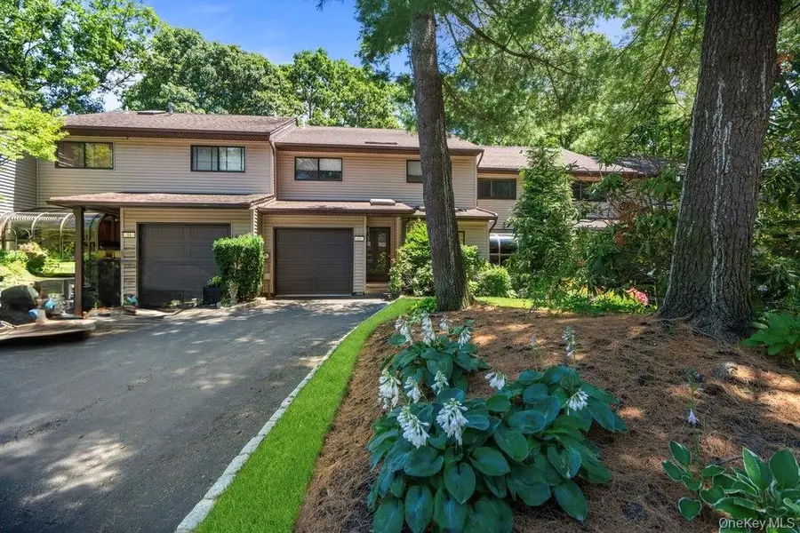97 Northgate Circle, Melville, NY 11747 - #2