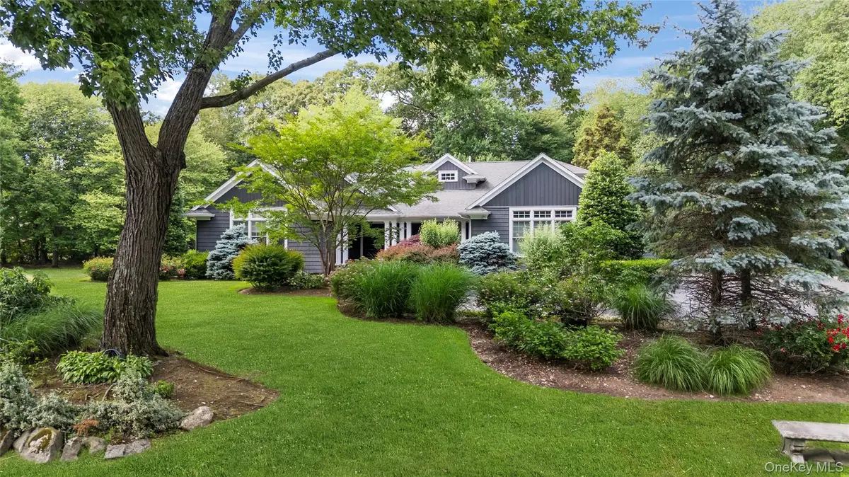 40 Coves Run, Syosset, NY 11791 - #1