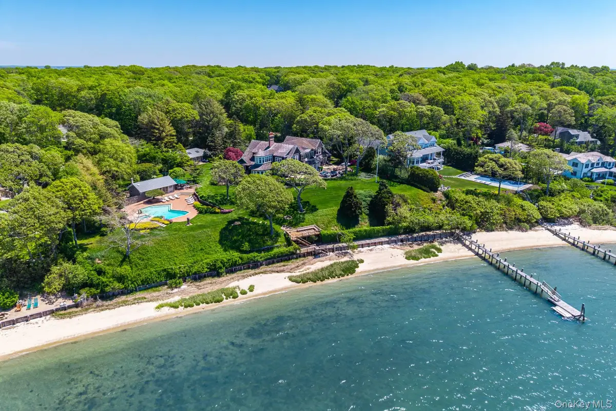 1350 W Cove Road, Cutchogue, NY 11935 - #1