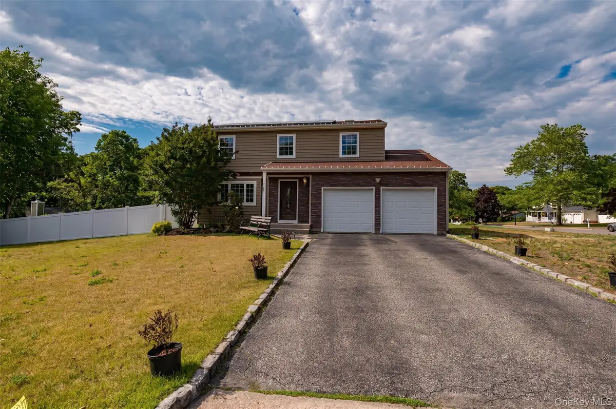 7 Howard Street, Selden, NY 11784 - #1
