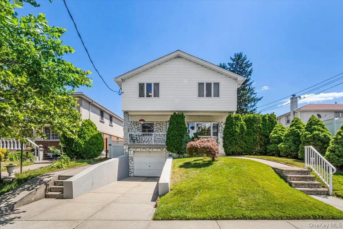 6461 230th Street, Oakland Gardens, NY 11364 - #1