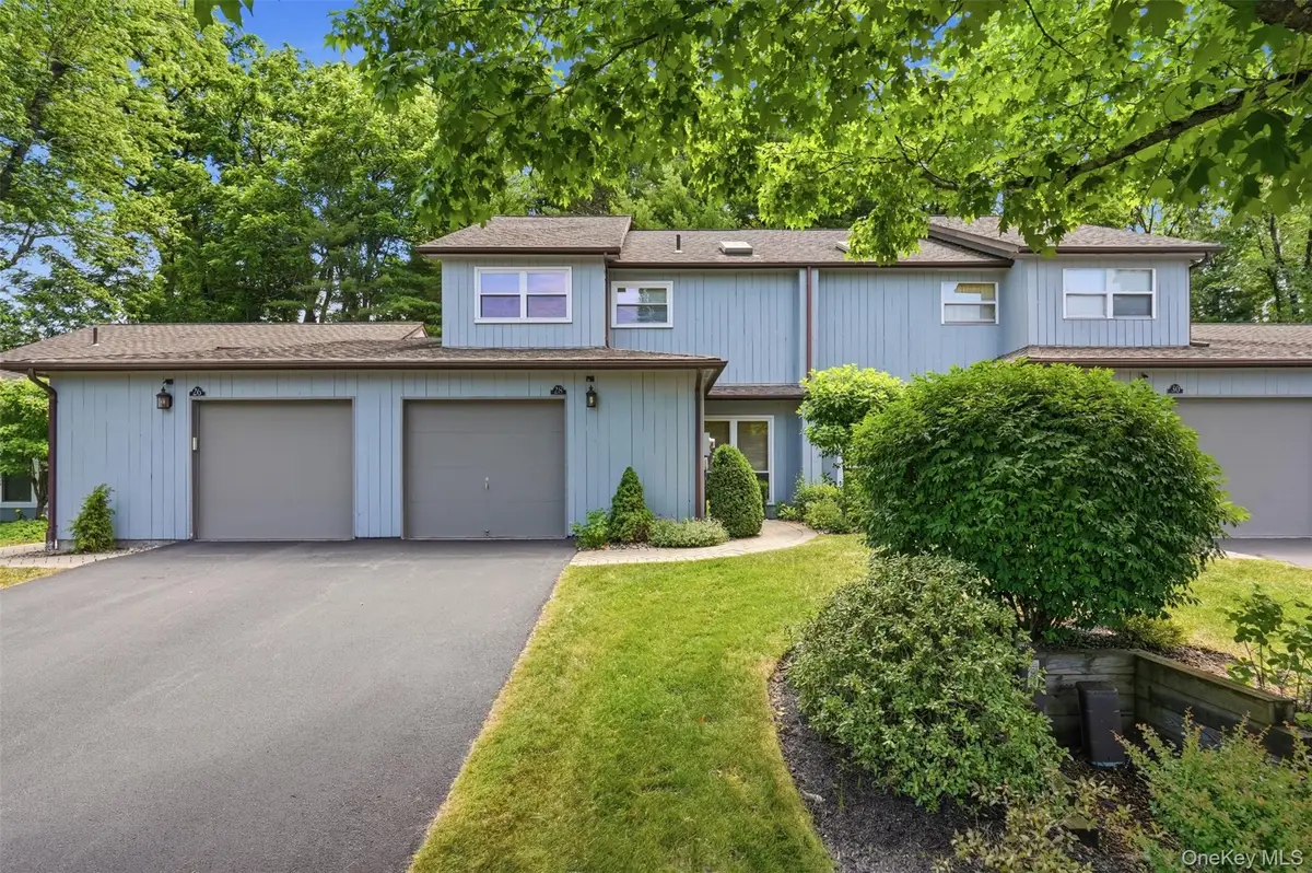 28 E Knoll, Rhinebeck, NY 12572 - #1
