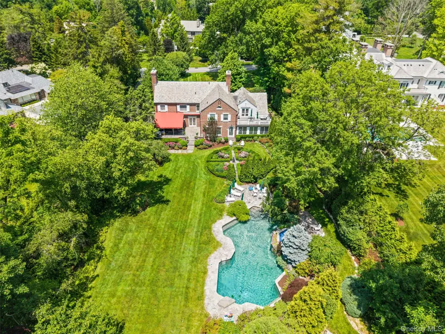 21 Dolma Road, Scarsdale, NY 10583 - #2