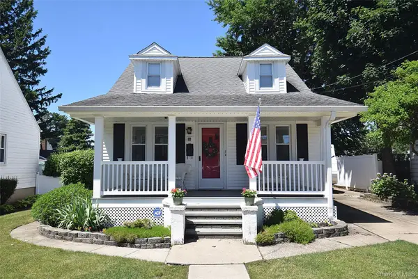 88 East Street, Hicksville, NY 11801