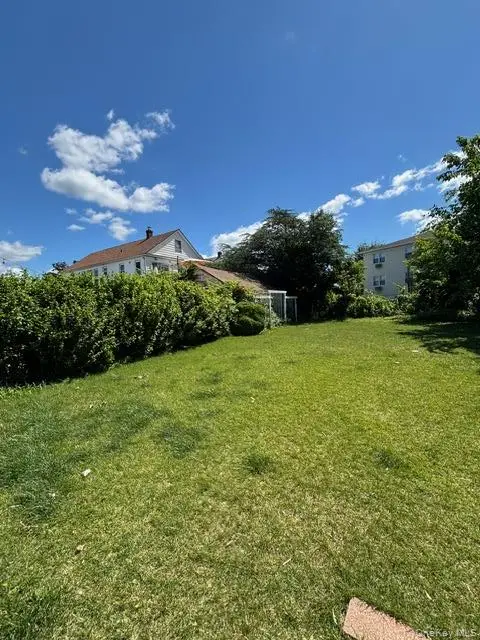 212 Stone Avenue, Yonkers, NY 10701 - #2