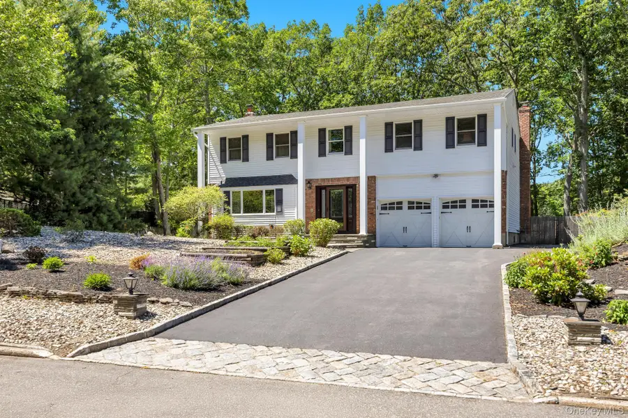 17 Cedar Place, Kings Park, NY 11754 - #3