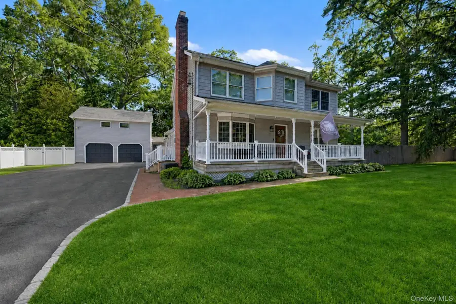20 Richmond Boulevard, Lake Grove, NY 11755 - #2