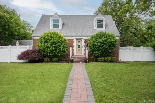 1030 North Drive, Merrick, NY 11566