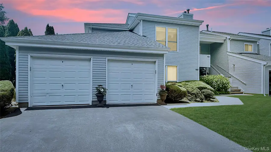 102 Hampton Vista Drive, Manorville, NY 11949 - #2