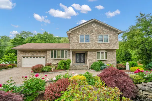 8 Pinehurst Drive, Purchase, NY 10577