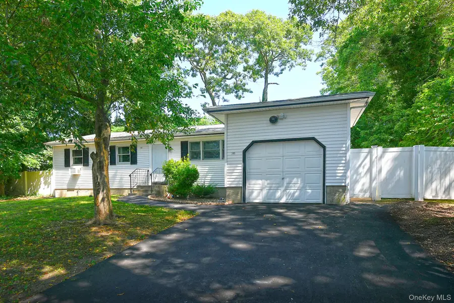 195 Mohawk Street, Ronkonkoma, NY 11779 - #2