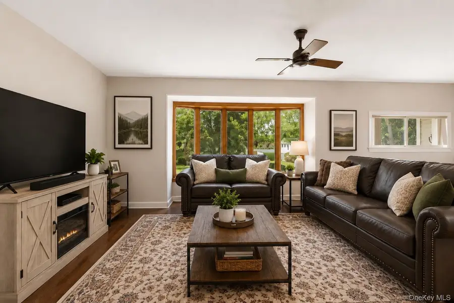 105 Strauss Avenue, Selden, NY 11784 - #3