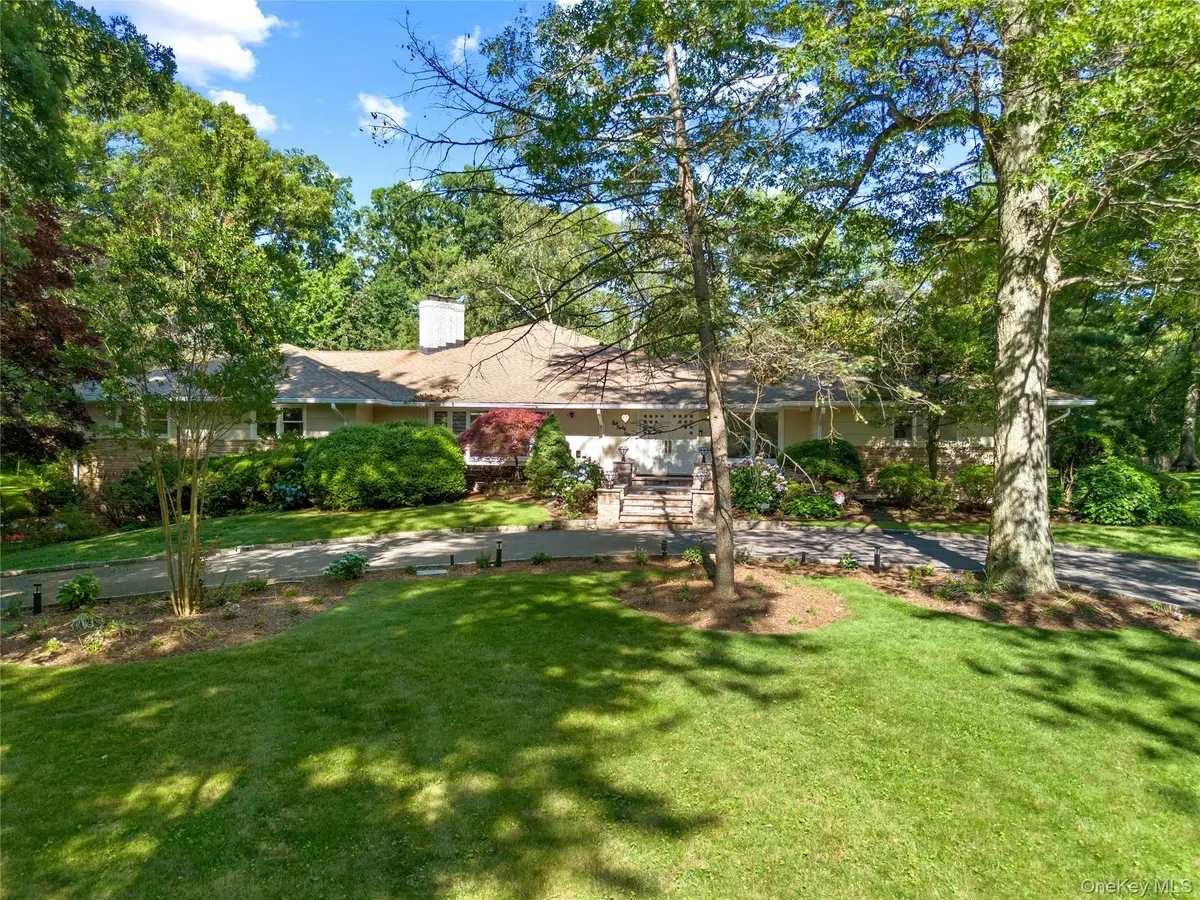 249 Glen Cove Road, Old Westbury, NY 11568 - #1