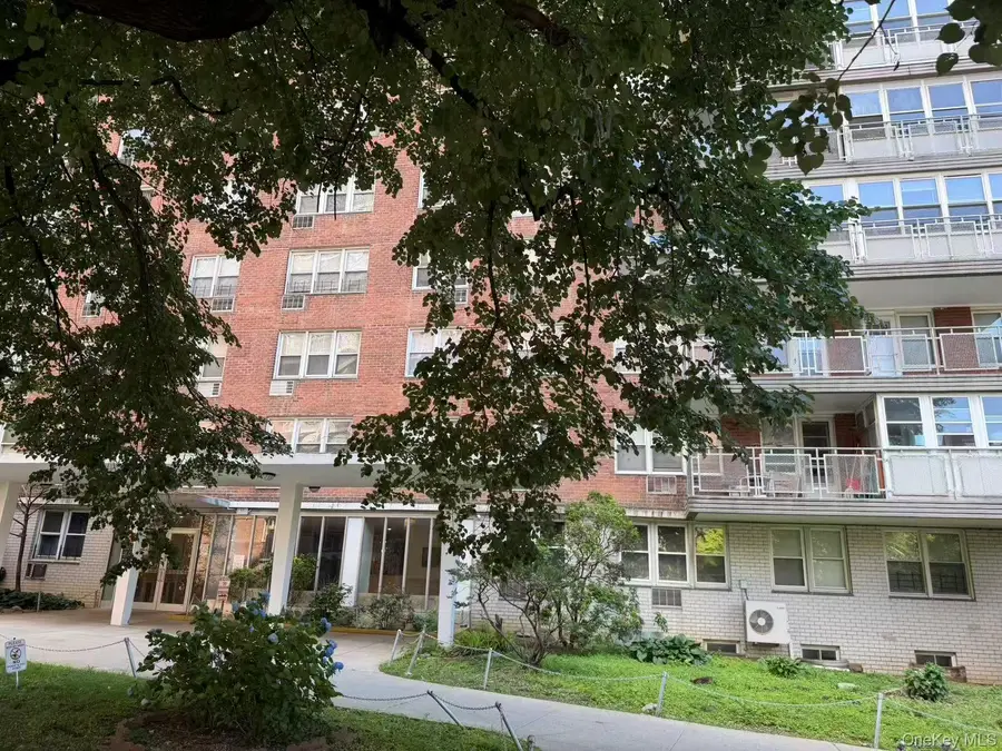 138-10 Franklin Avenue #12D, Flushing, NY 11355 - #3