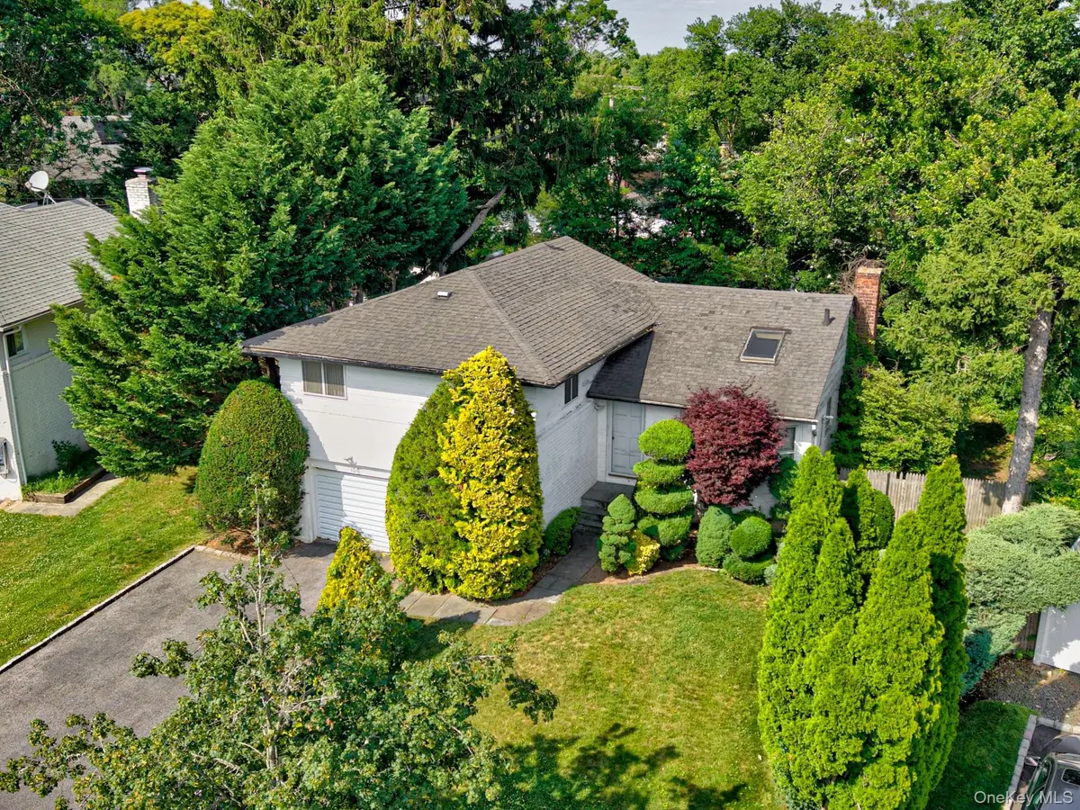 106 Westbury Avenue, Plainview, NY 11803 - #1