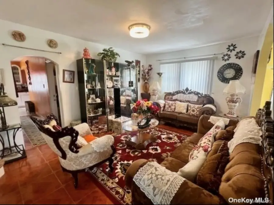 139-55 230th Place, Springfield Gardens, NY 11413 - #2