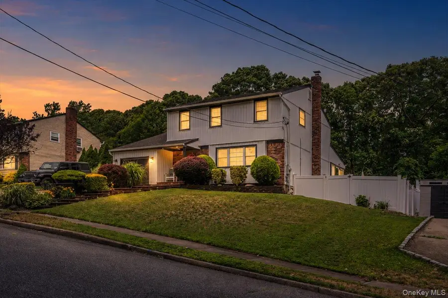 35 Washington Heights Street, Selden, NY 11784 - #2