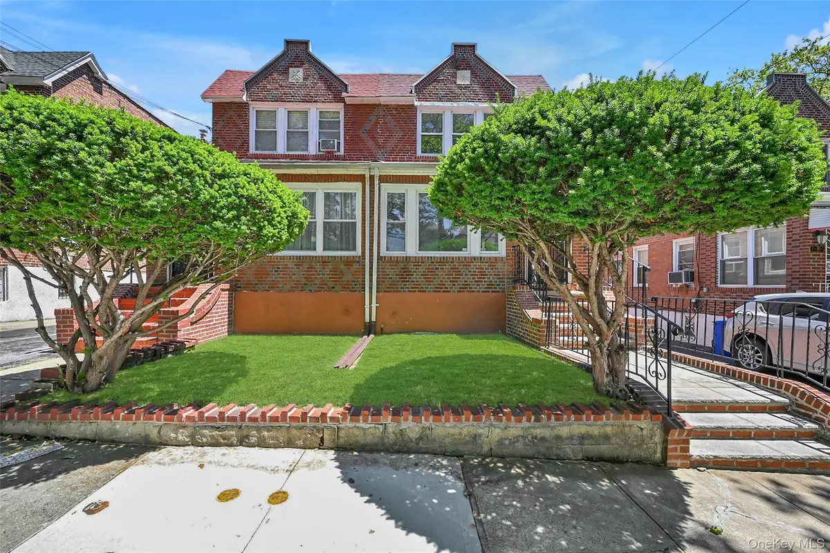 8835 Vanderveer Street, Queens Village, NY 11427 - #1