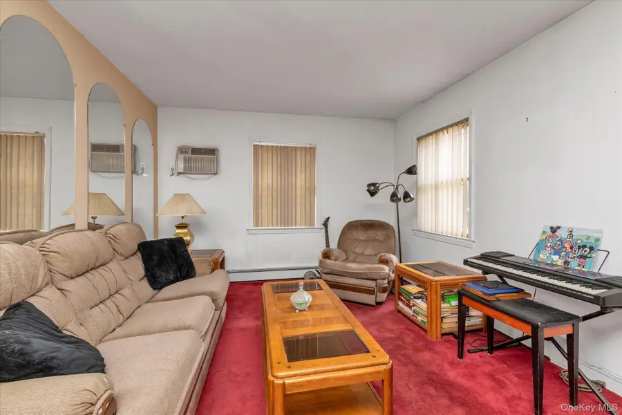 20 Francine Drive N, Massapequa, NY 11758 - #3