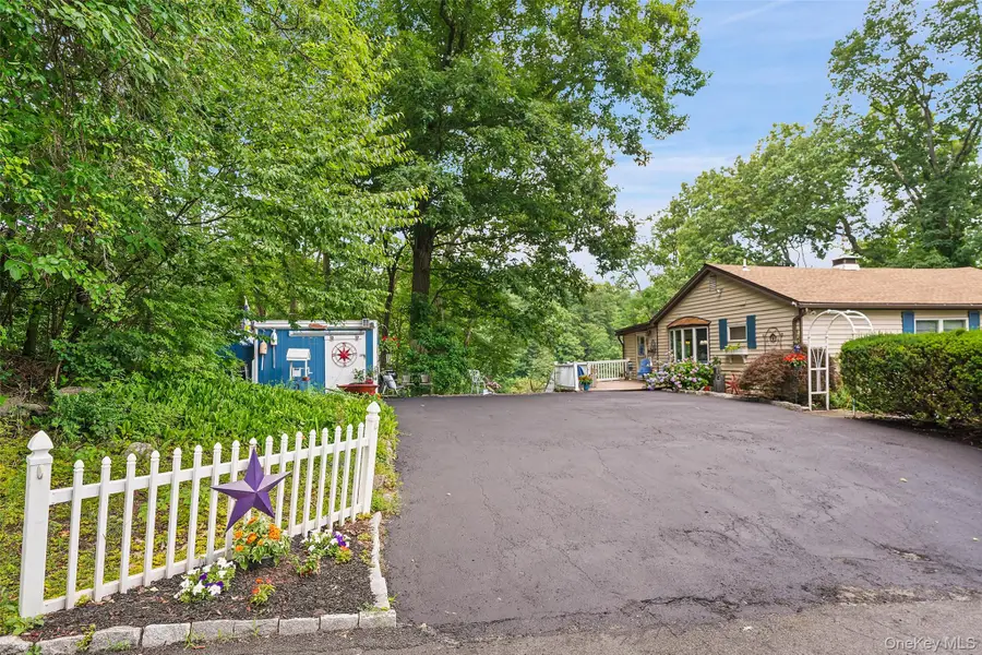 18 Sylvan Road, Lake Peekskill, NY 10537 - #3