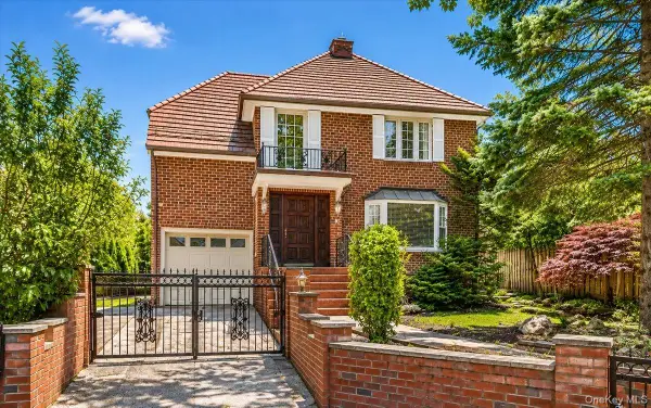 152 Whitson Street, Forest Hills, NY 11375