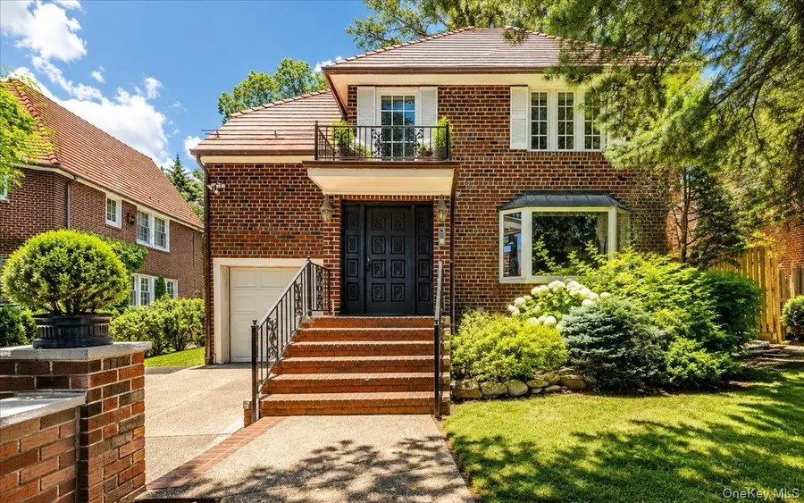 152 Whitson Street, Forest Hills, NY 11375 - #2
