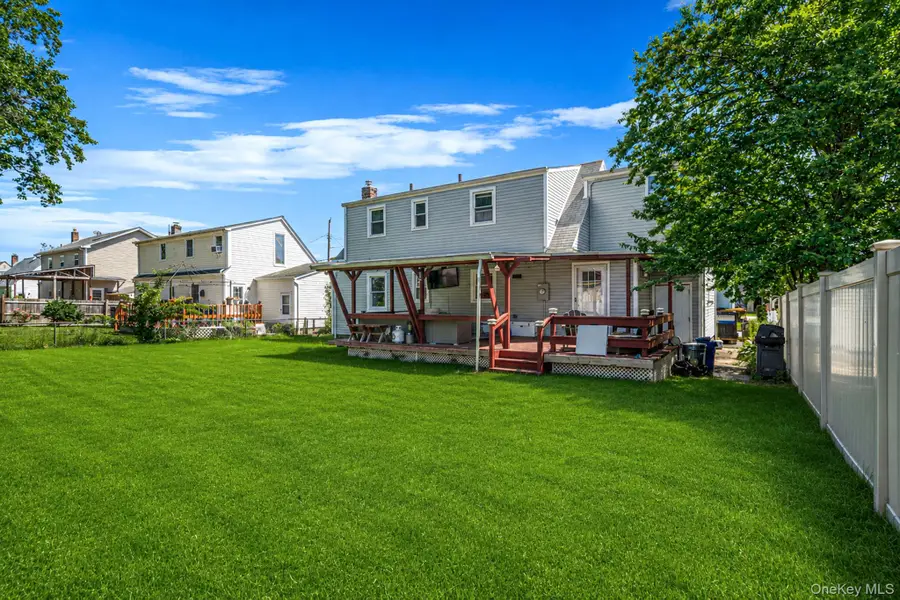 168 W 21st Street, Deer Park, NY 11729 - #2