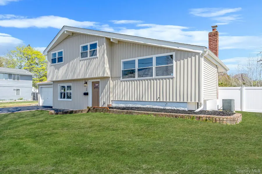25 Greentree Drive, Oakdale, NY 11769 - #2