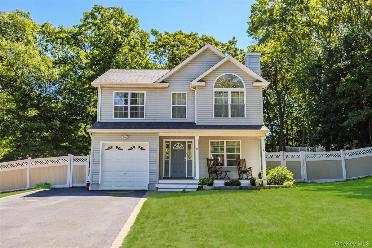 27 Cleveland Avenue, Selden, NY 11784 - #1