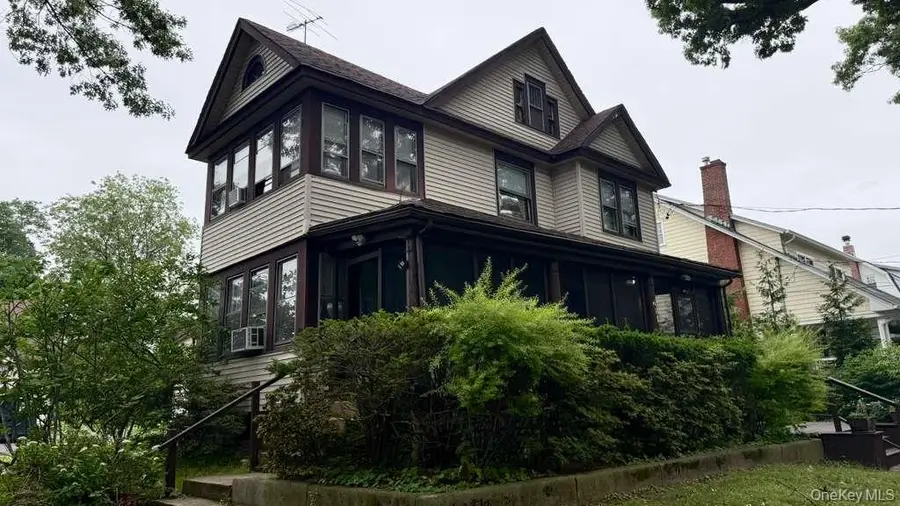 254 Hempstead Avenue, Rockville Centre, NY 11570 - #3